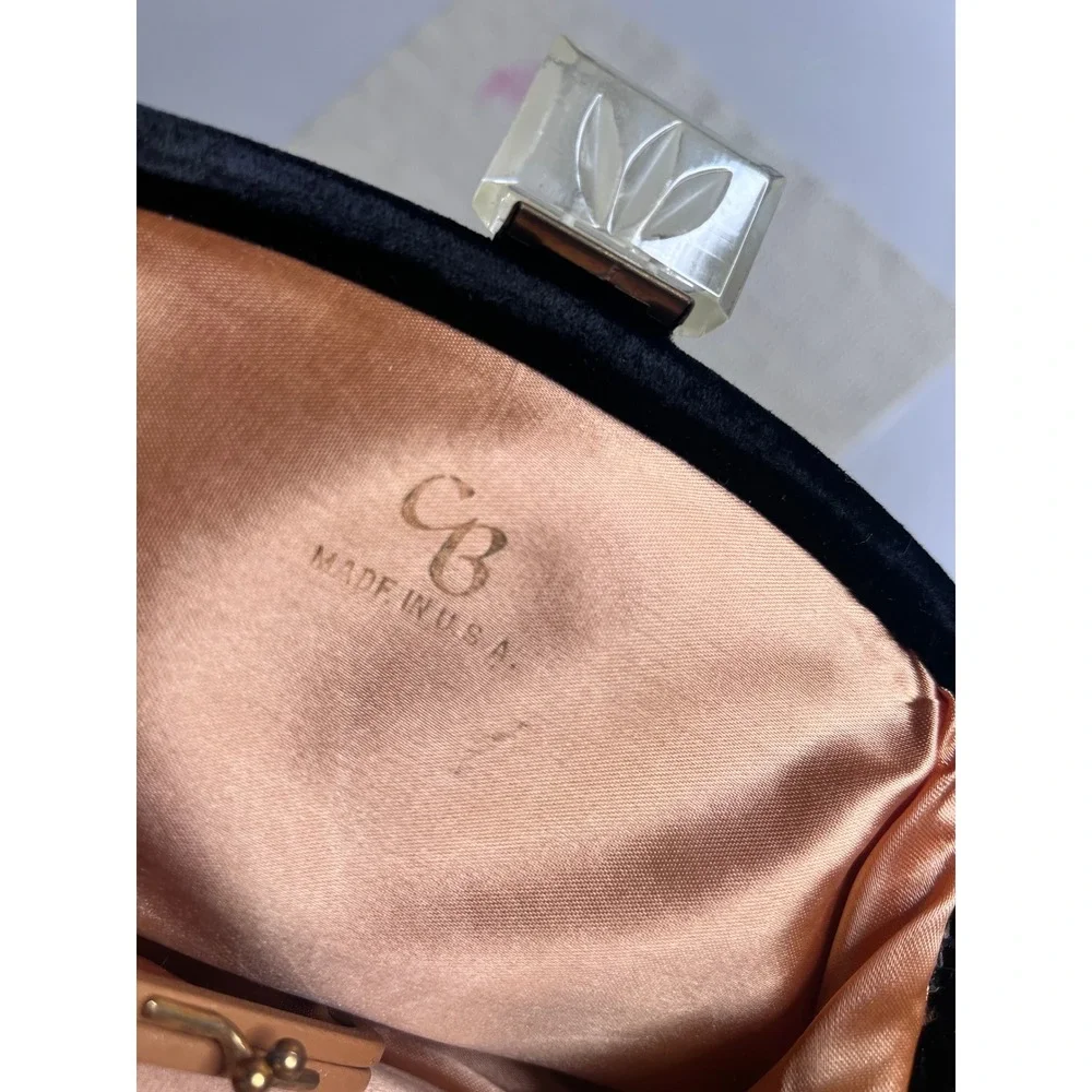 Vintage CB‎ Made in USA Black Velvet Evening Bag Lucite Clasp Peach Satin Lining